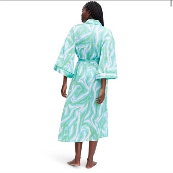 DVF for Target Women's Long Satin Disco Zebra Green
Robe - Picture 5 of 10